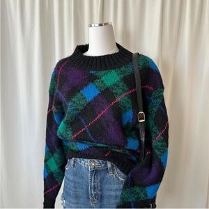 Vintage 1980s multi-coloured argyle sweater with a retro vibe mohair blend M